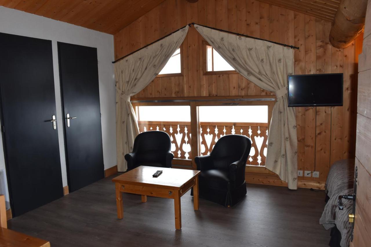 Le Chalet D'Eleonore 雷塞兹 外观 照片