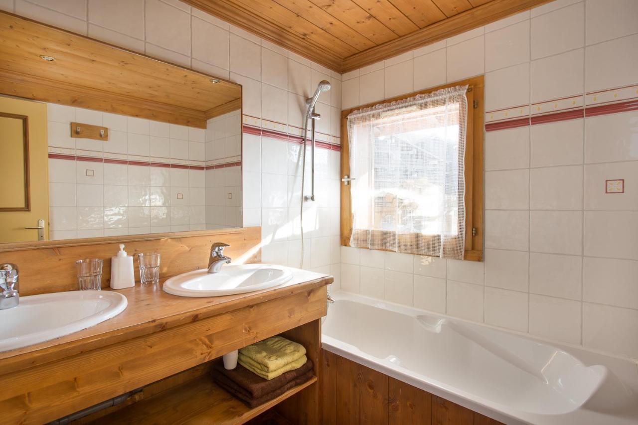 Le Chalet D'Eleonore 雷塞兹 外观 照片